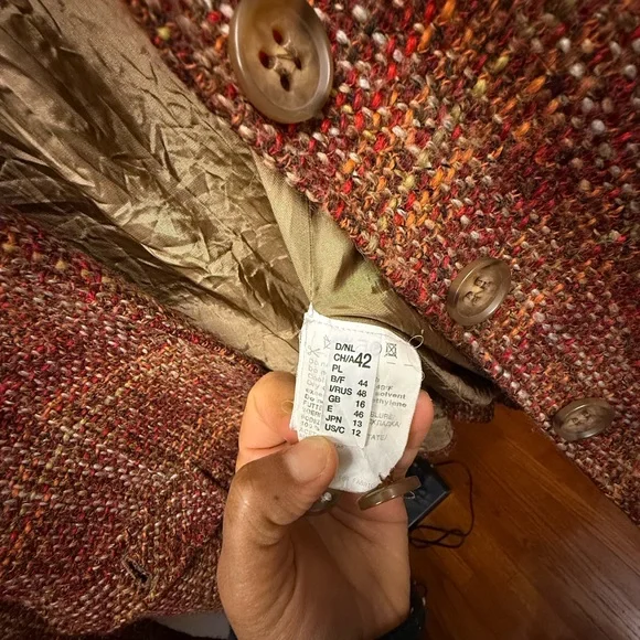 Multicolor Tweed Fabric with Button - Picture 9 of 10